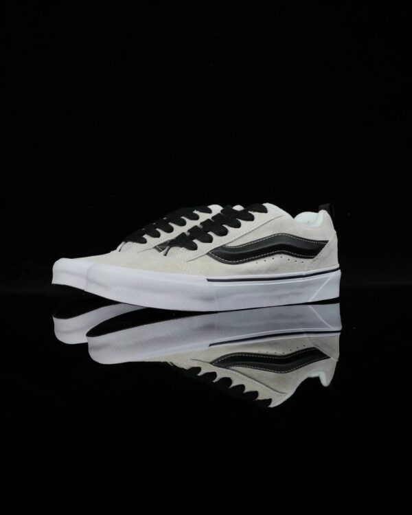 Kakobuy Trendy sport--VANS Classic white canvas shoes