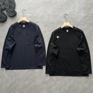 DESCENTE Tech-Flex Long-Sleeve T-Shirt in Deep Blue & Pure Black