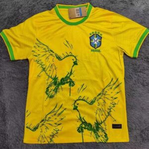 Brazil National Team Yellow-Green Flying Bird Graffiti Short-Sleeve T-Shirt
