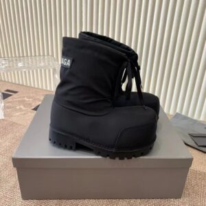 Balenciaga Chunky-Sole Boots - Black