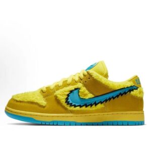 Nike Dunk Plush Yellow