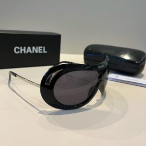 CHANEL Classic Oversized Black Sunglasses