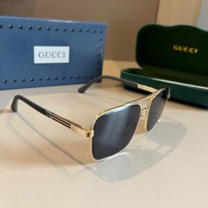 Gucci Fashionable Square Frame Gold Sunglasses